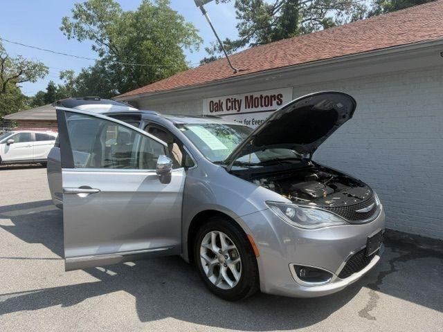 Chrysler Pacifica Limited FWD 2020