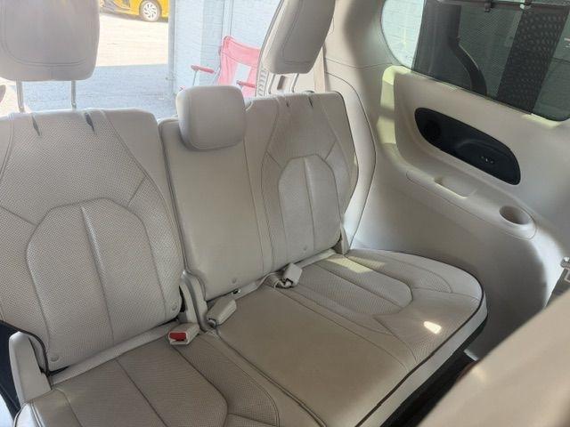 Chrysler Pacifica Limited FWD 2020