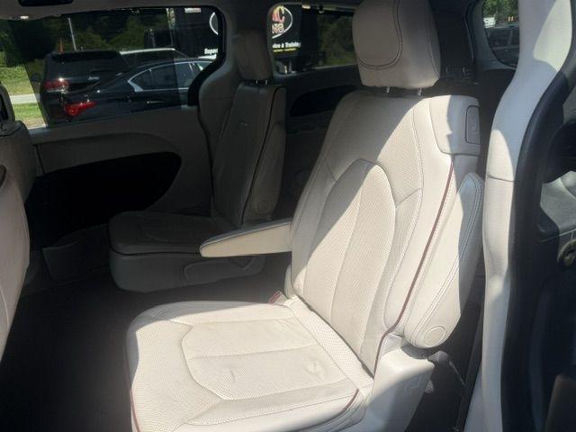Chrysler Pacifica Limited FWD 2020