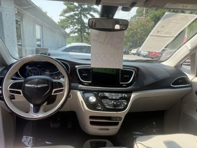 Chrysler Pacifica Limited FWD 2020