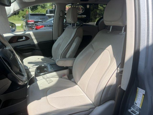 Chrysler Pacifica Limited FWD 2020