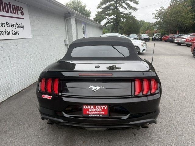 Ford Mustang EcoBoost Convertible 2020