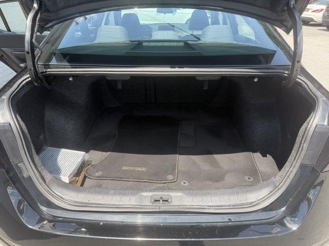 Nissan Altima 2.5 SV Sedan 2021