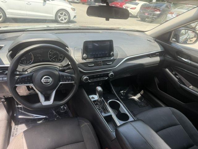 Nissan Altima 2.5 SV Sedan 2021