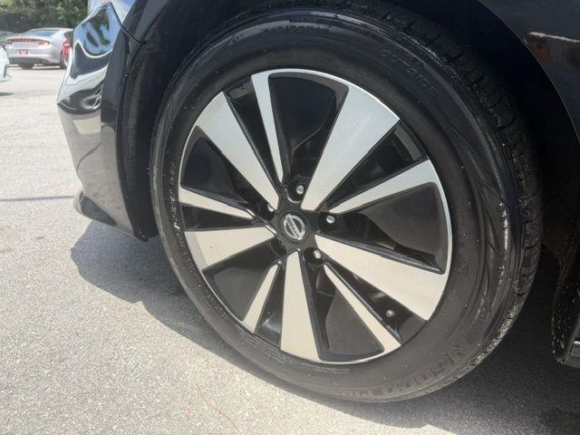 Nissan Altima 2.5 SV Sedan 2021