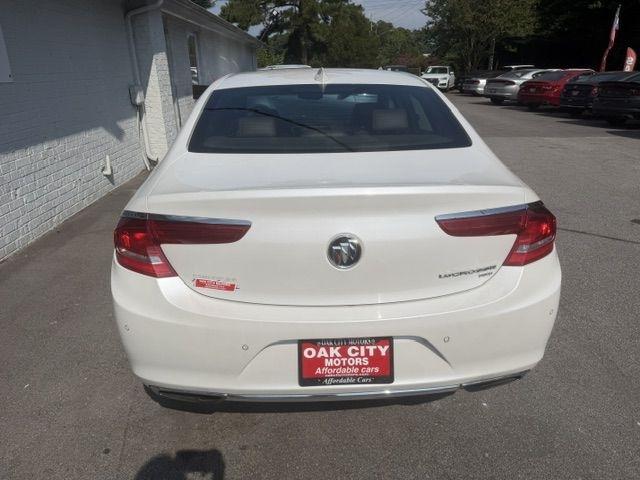 Buick LaCrosse 4dr Sdn Avenir AWD 2019