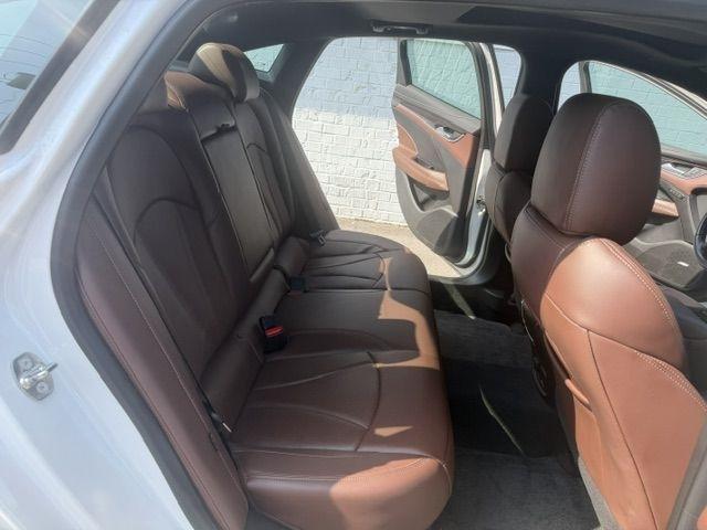Buick LaCrosse 4dr Sdn Avenir AWD 2019
