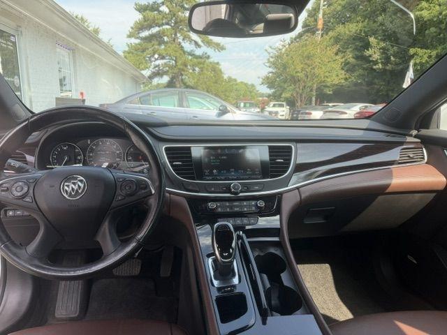 Buick LaCrosse 4dr Sdn Avenir AWD 2019