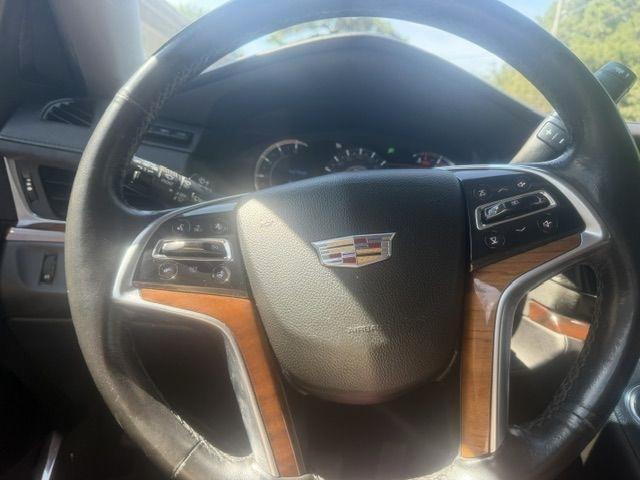 Cadillac Escalade 2WD 4dr Luxury 2017