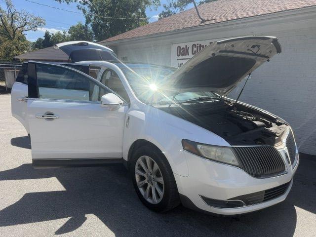 Lincoln MKT 4dr Wgn 3.7L FWD 2013