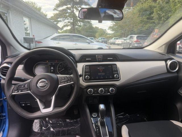 Nissan Versa SV CVT 2021