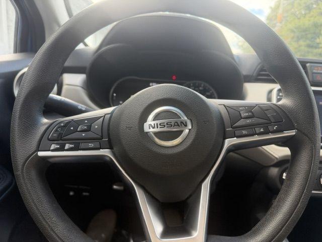 Nissan Versa SV CVT 2021