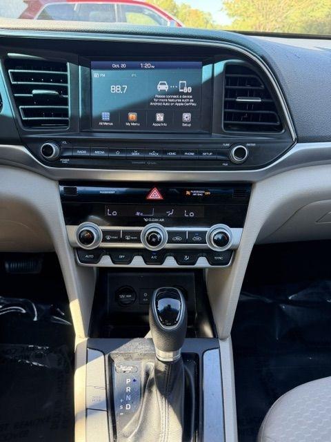 Hyundai Elantra SEL IVT 2020