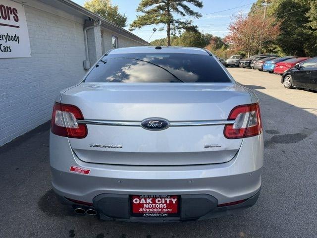 Ford Taurus 4dr Sdn SEL FWD 2011