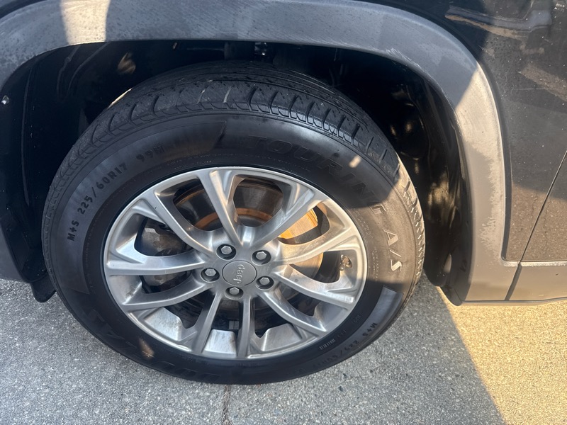 2019 Jeep Cherokee Latitude photo 9