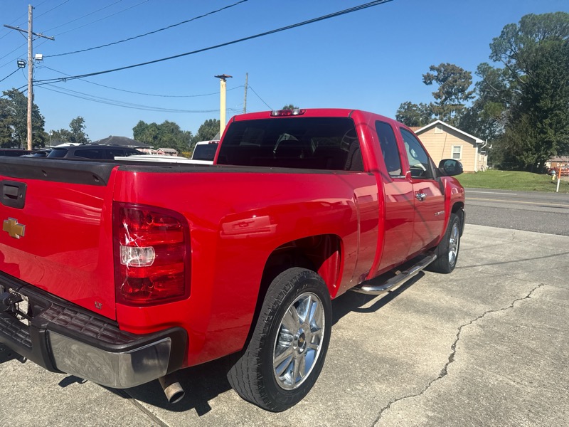 Chevrolet Silverado 1500 LT Ext. Cab Long Box 2WD 2013 Chevrolet Silverado 1500 LT Ext. Cab Long Box 2WD 2013