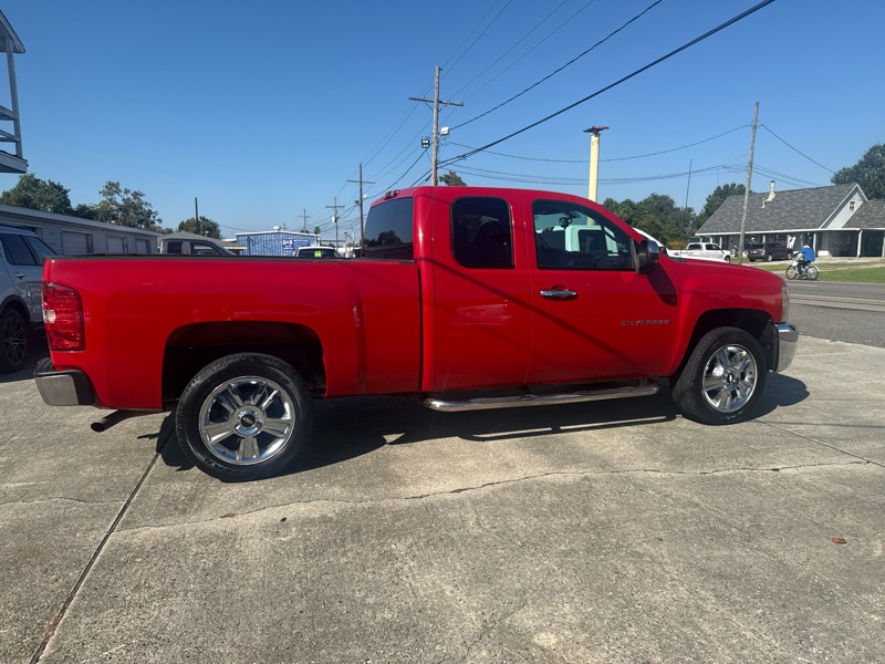 Chevrolet Silverado 1500 LT Ext. Cab Long Box 2WD 2013 Chevrolet Silverado 1500 LT Ext. Cab Long Box 2WD 2013