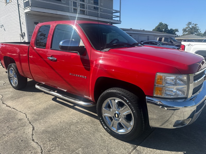 Chevrolet Silverado 1500 LT Ext. Cab Long Box 2WD 2013 Chevrolet Silverado 1500 LT Ext. Cab Long Box 2WD 2013