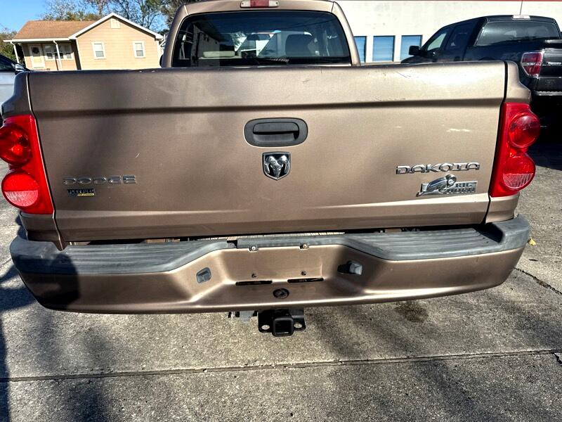 RAM Dakota SXT Extended Cab 4WD 2010