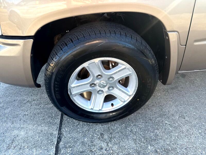 RAM Dakota SXT Extended Cab 4WD 2010