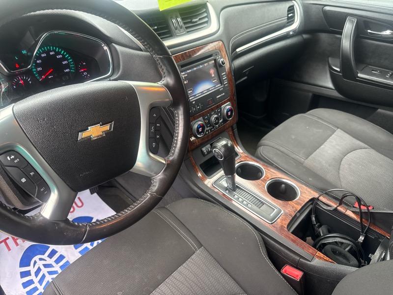 Chevrolet Traverse 1LT FWD 2013