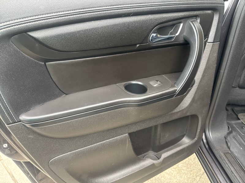 Chevrolet Traverse 1LT FWD 2013