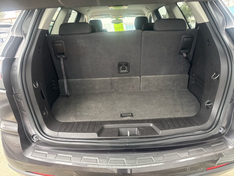 Chevrolet Traverse 1LT FWD 2013