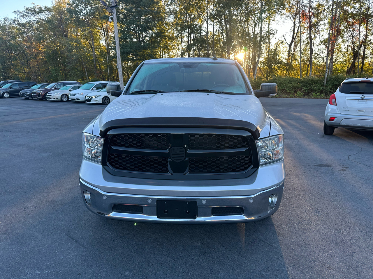 RAM 1500 Big Horn 4x4 Crew Cab 5'7" Box 2017 RAM 1500 Big Horn 4x4 Crew Cab 5'7" Box 2017