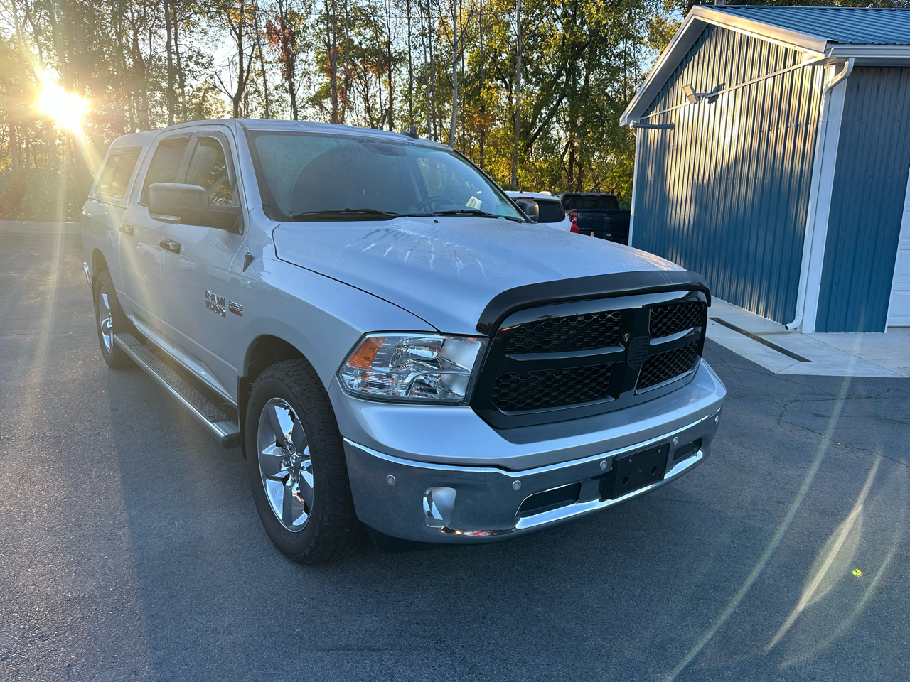 RAM 1500 Big Horn 4x4 Crew Cab 5'7" Box 2017 RAM 1500 Big Horn 4x4 Crew Cab 5'7" Box 2017