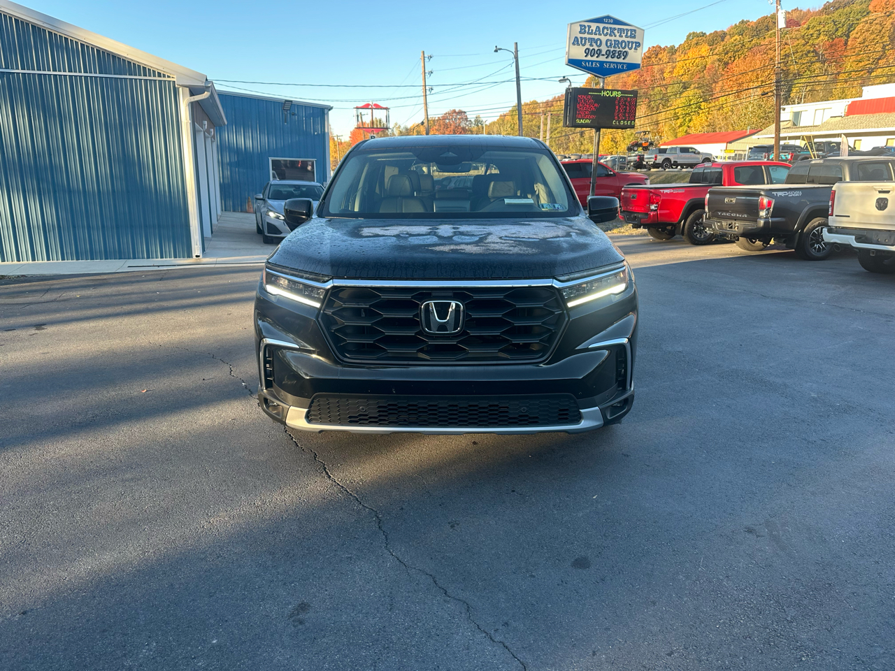 Honda Pilot EX-L 8 Passenger AWD 2023 Honda Pilot EX-L 8 Passenger AWD 2023