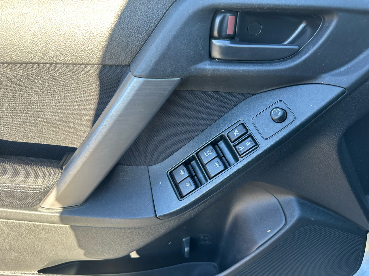 Subaru Forester 4dr CVT 2.5i Premium PZEV 2015 Subaru Forester 4dr CVT 2.5i Premium PZEV 2015