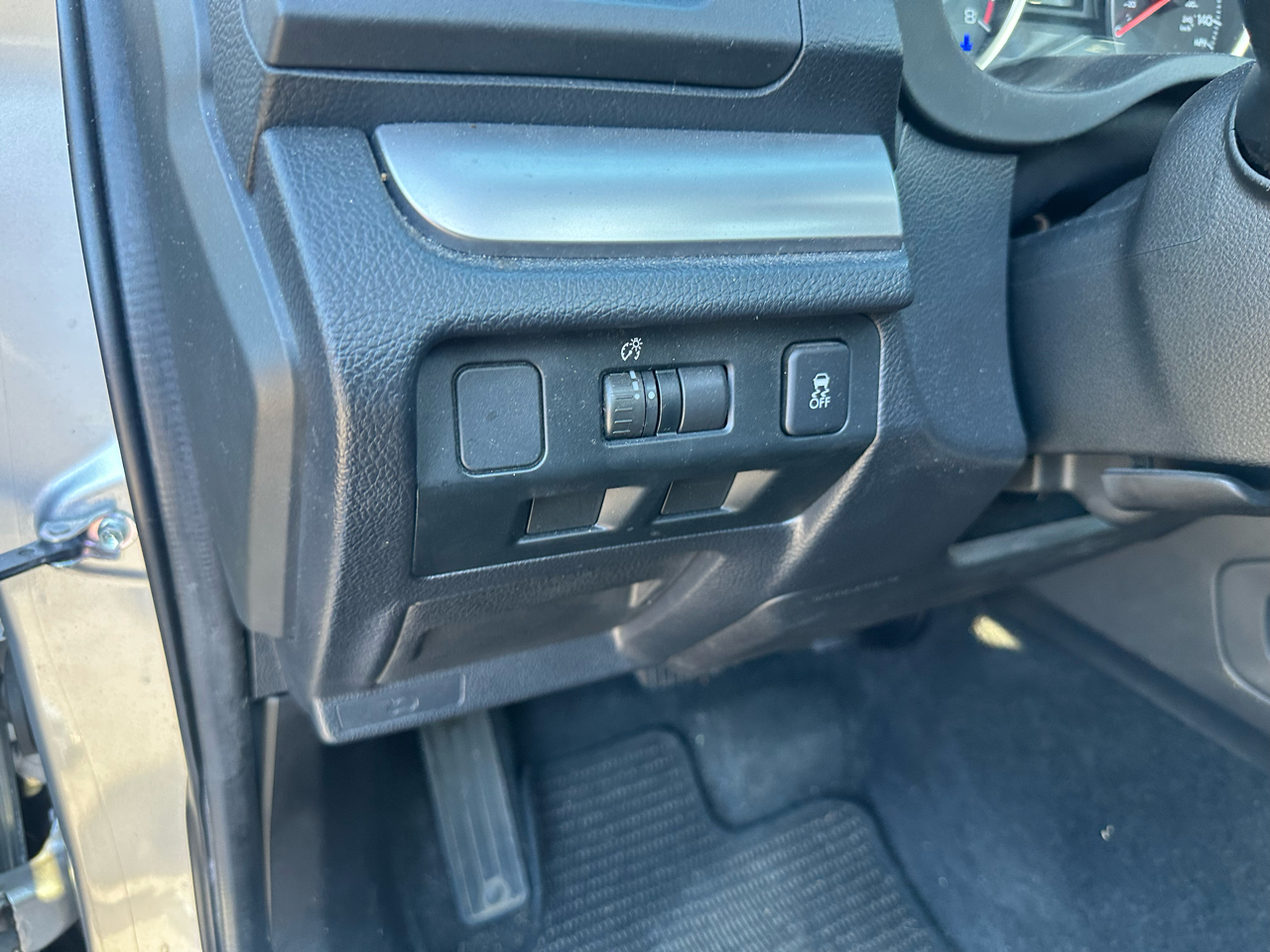 Subaru Forester 4dr CVT 2.5i Premium PZEV 2015 Subaru Forester 4dr CVT 2.5i Premium PZEV 2015