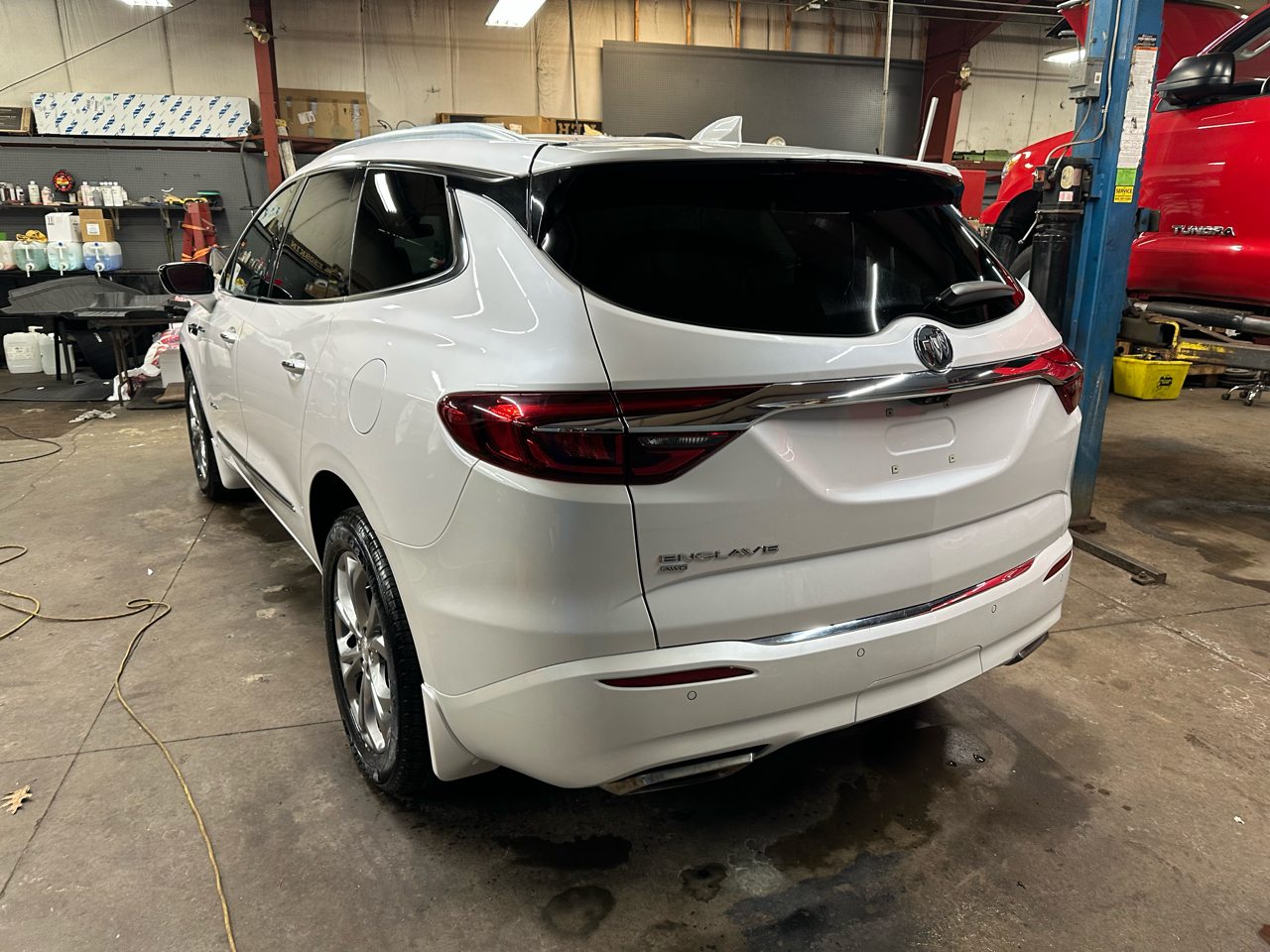 Buick Enclave AWD 4dr Avenir 2021