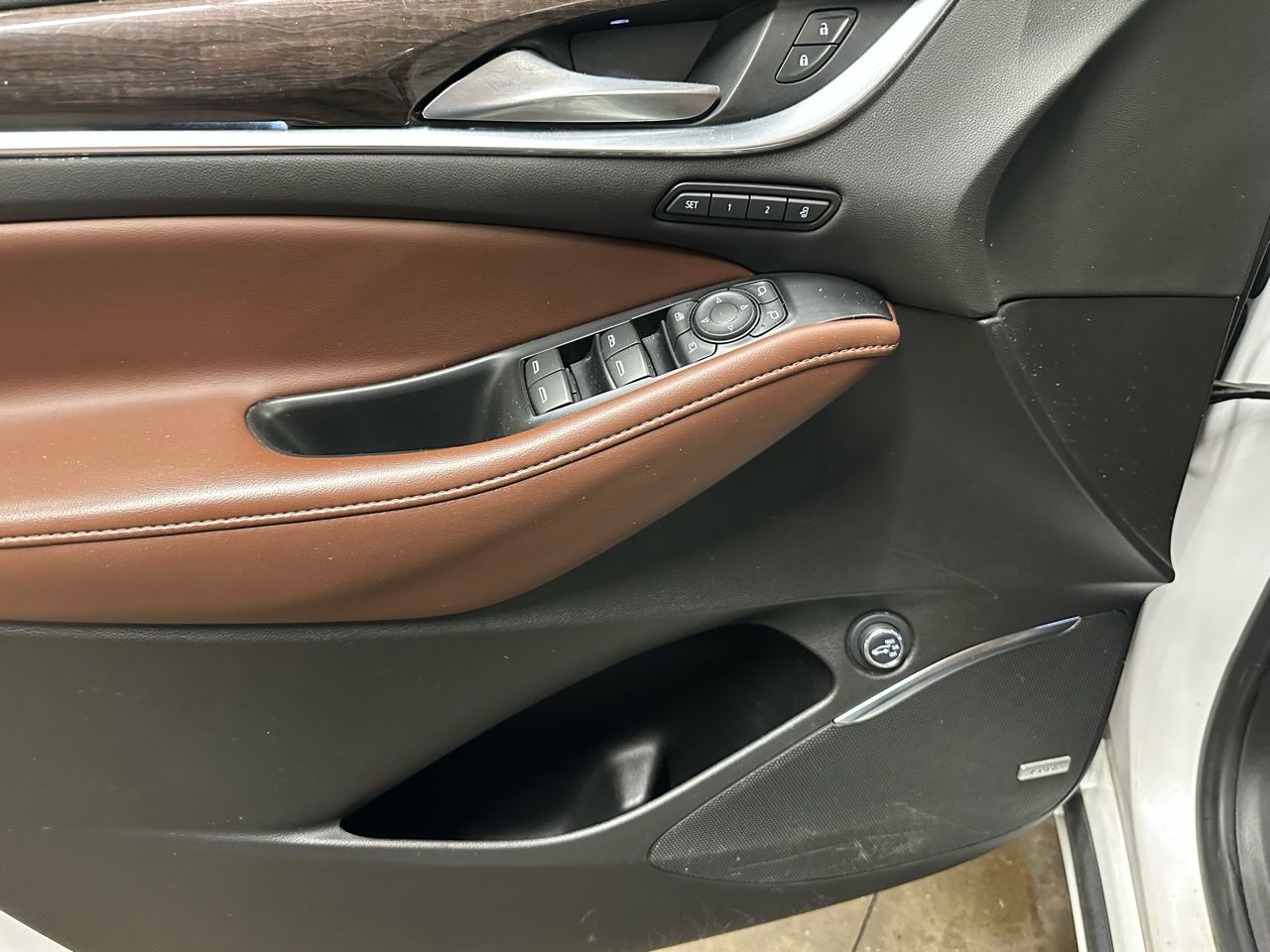 Buick Enclave AWD 4dr Avenir 2021