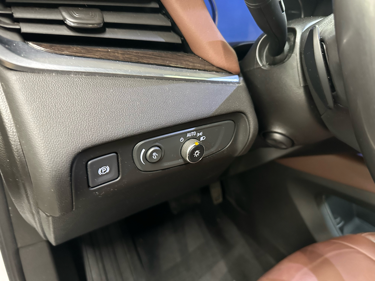 Buick Enclave AWD 4dr Avenir 2021