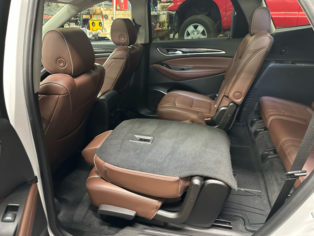 Buick Enclave AWD 4dr Avenir 2021