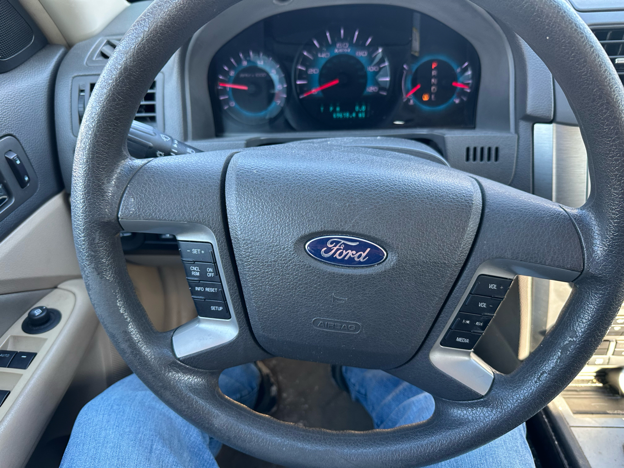 Ford Fusion 4dr Sdn SE FWD 2011