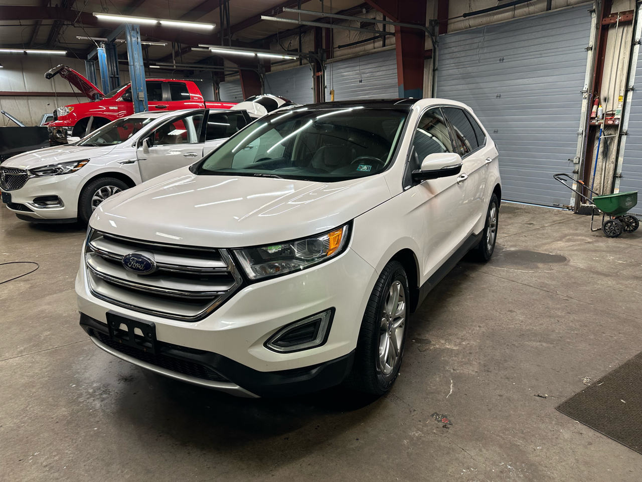 Ford Edge 4dr Titanium AWD 2015