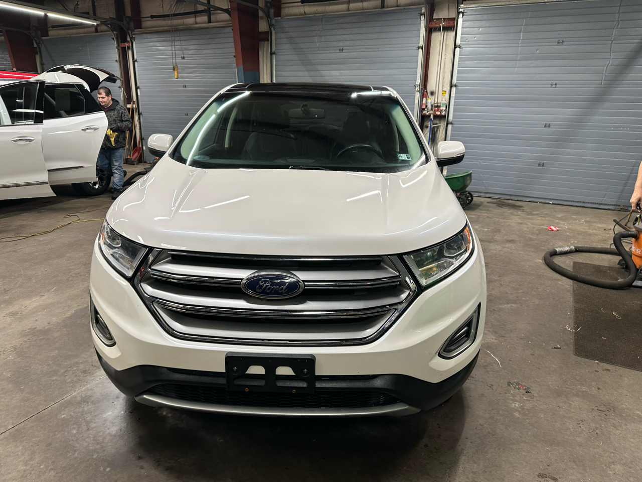 Ford Edge 4dr Titanium AWD 2015