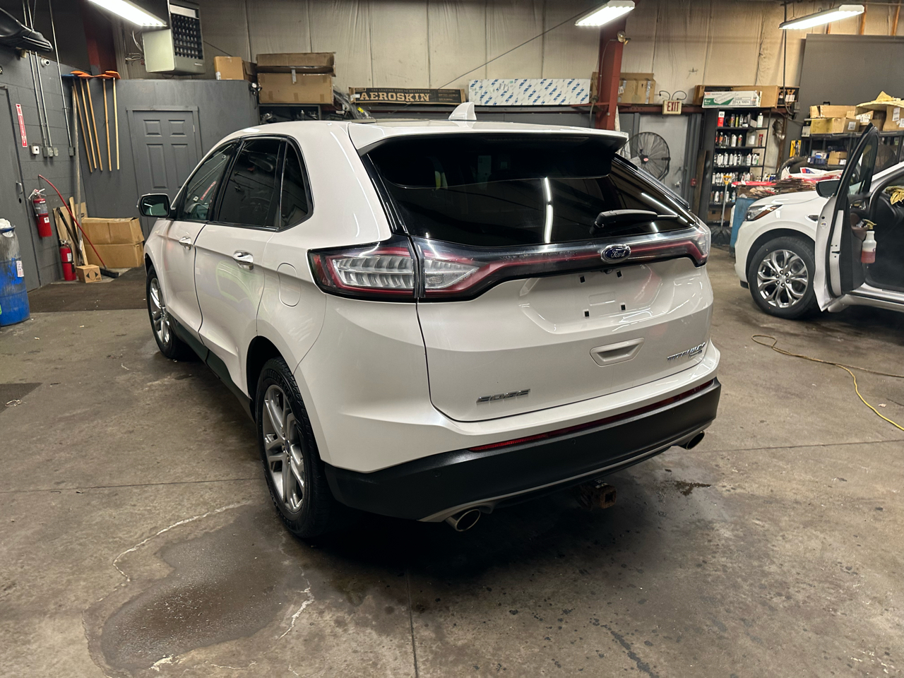 Ford Edge 4dr Titanium AWD 2015