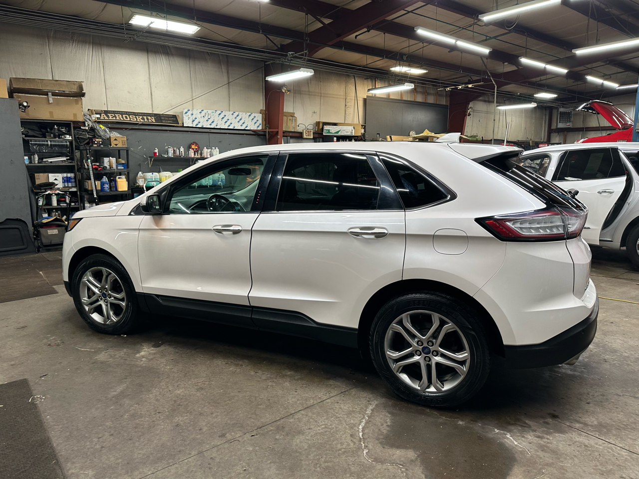 Ford Edge 4dr Titanium AWD 2015