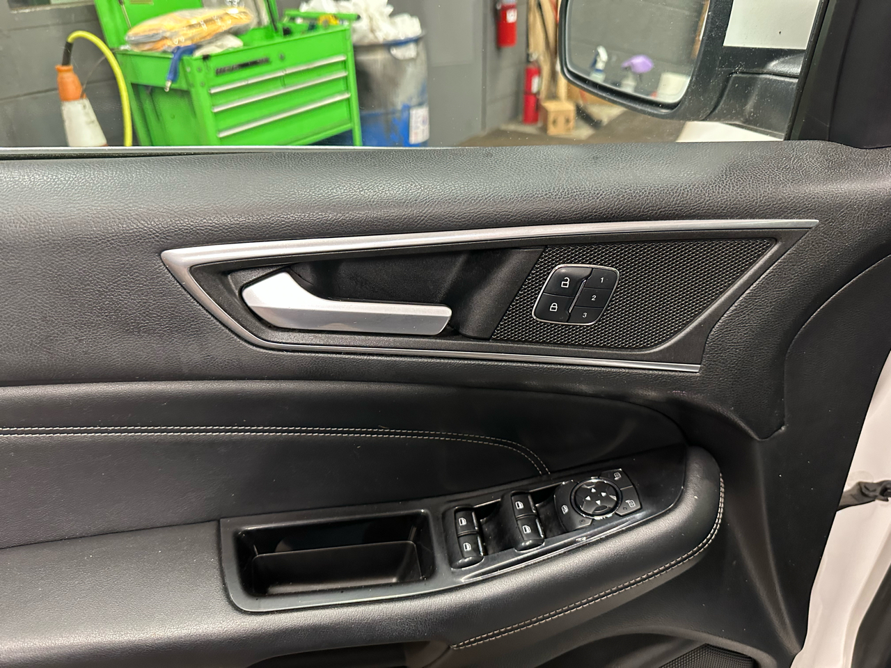 Ford Edge 4dr Titanium AWD 2015