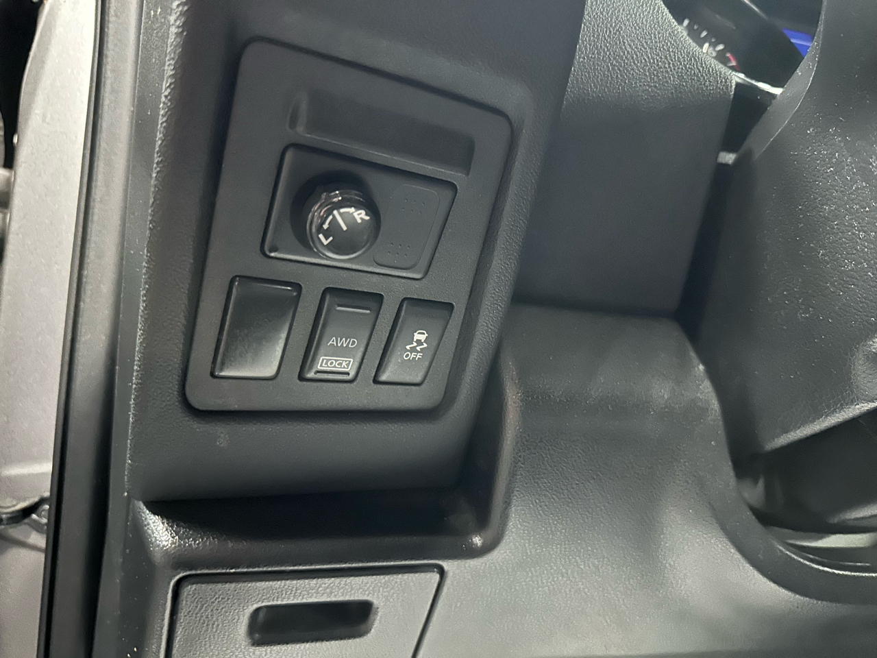 Nissan Rogue AWD 4dr S 2012