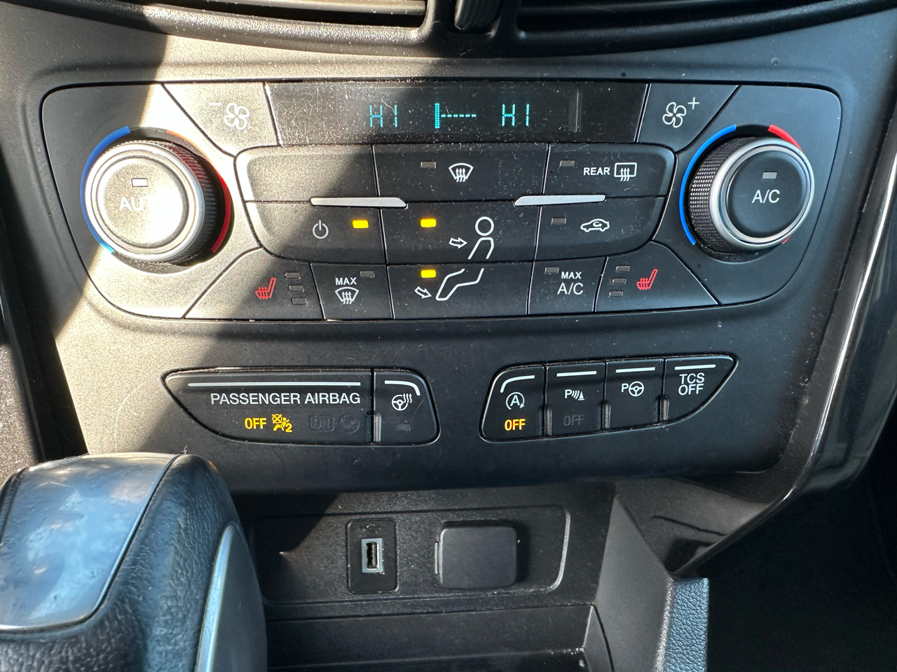 Ford Escape Titanium 4WD 2019