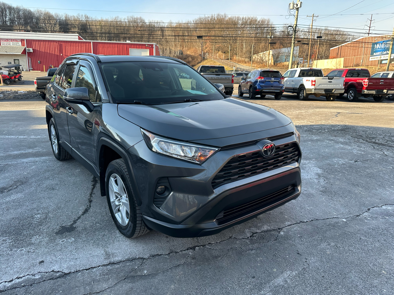 Toyota RAV4 XLE AWD (Natl) 2021