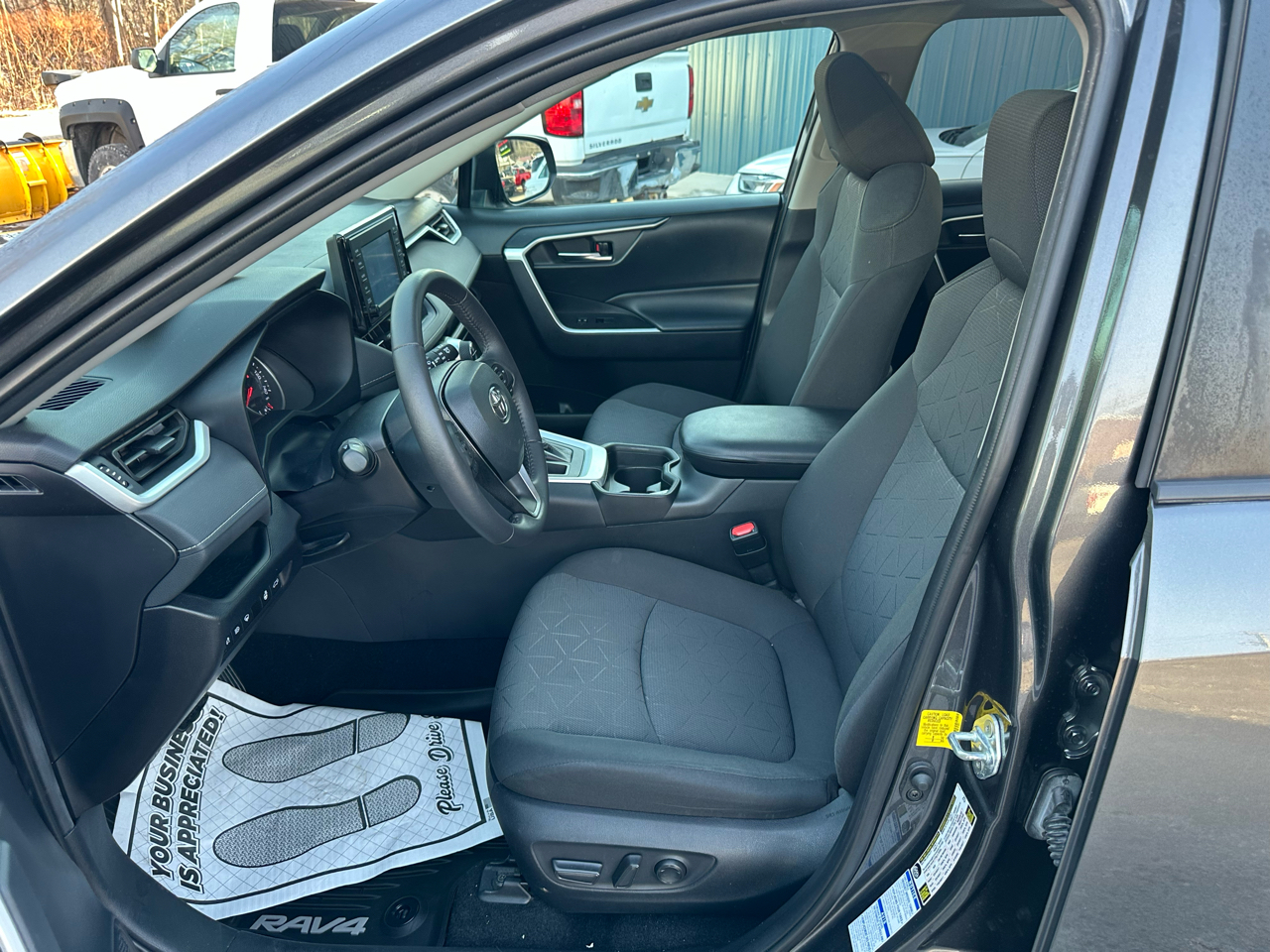 Toyota RAV4 XLE AWD (Natl) 2021