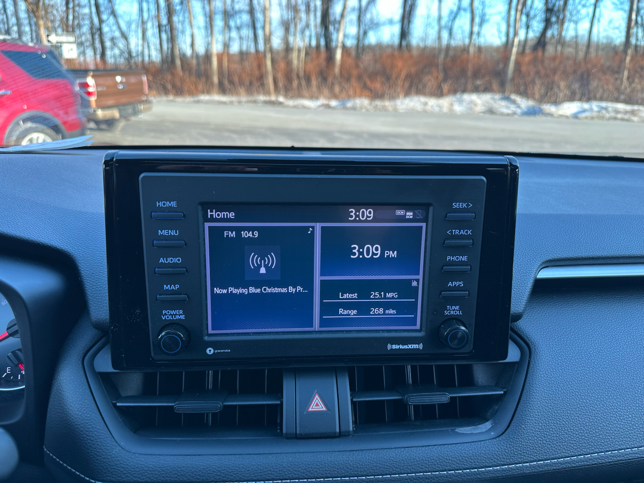 Toyota RAV4 XLE AWD (Natl) 2021