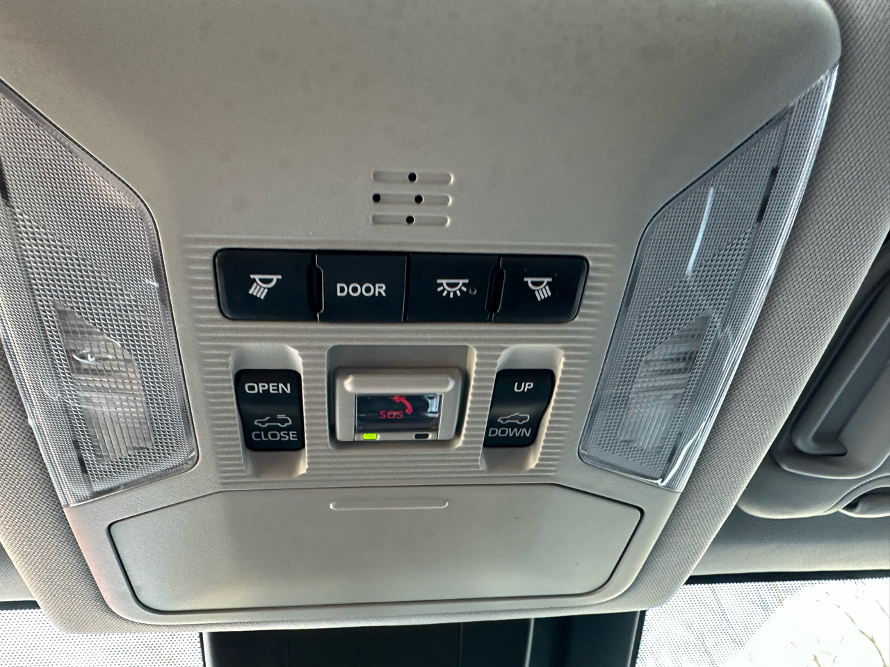 Toyota RAV4 XLE AWD (Natl) 2021