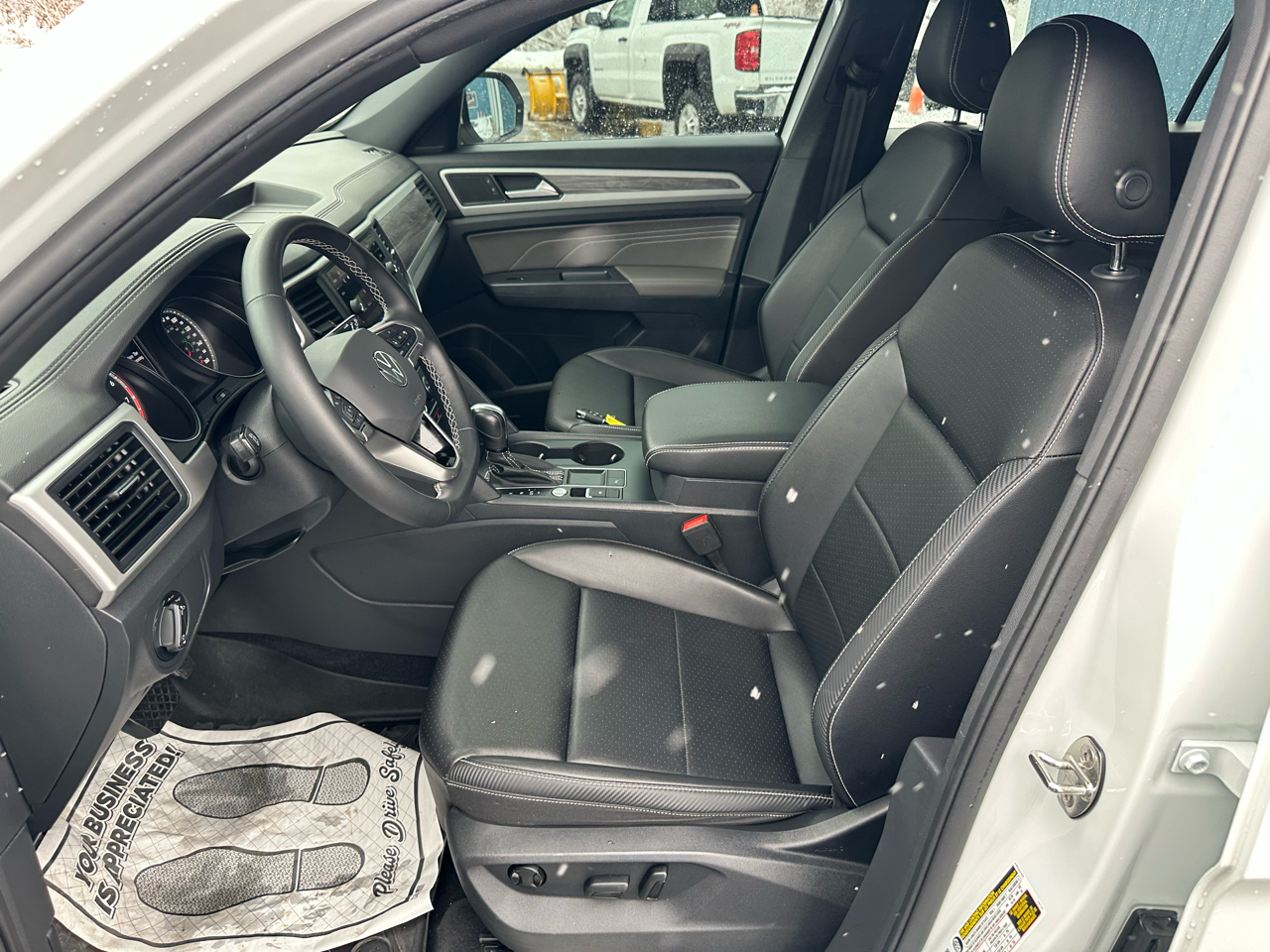 Volkswagen Atlas Cross Sport 3.6L V6 SE w/Technology FWD 2021