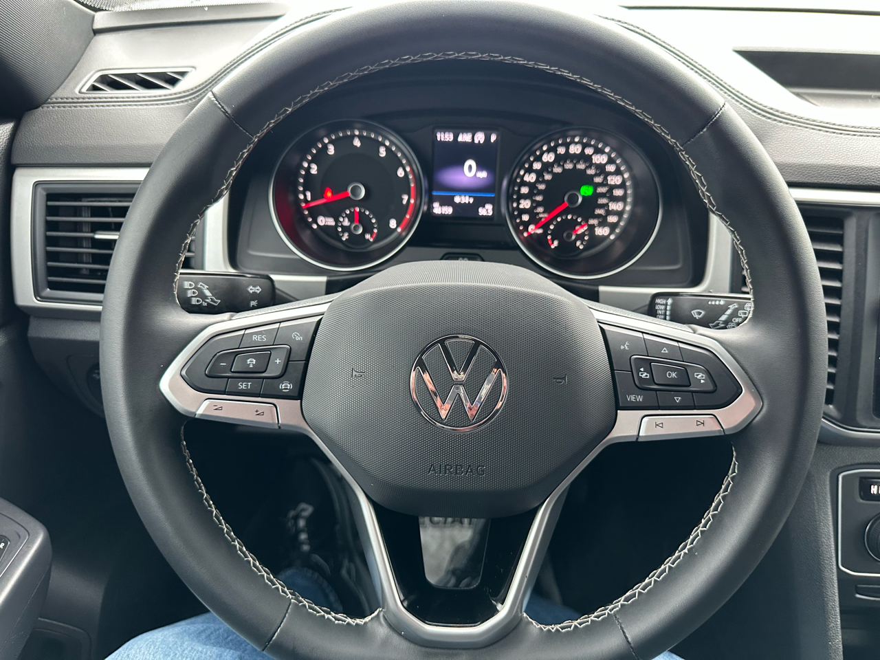 Volkswagen Atlas Cross Sport 3.6L V6 SE w/Technology FWD 2021